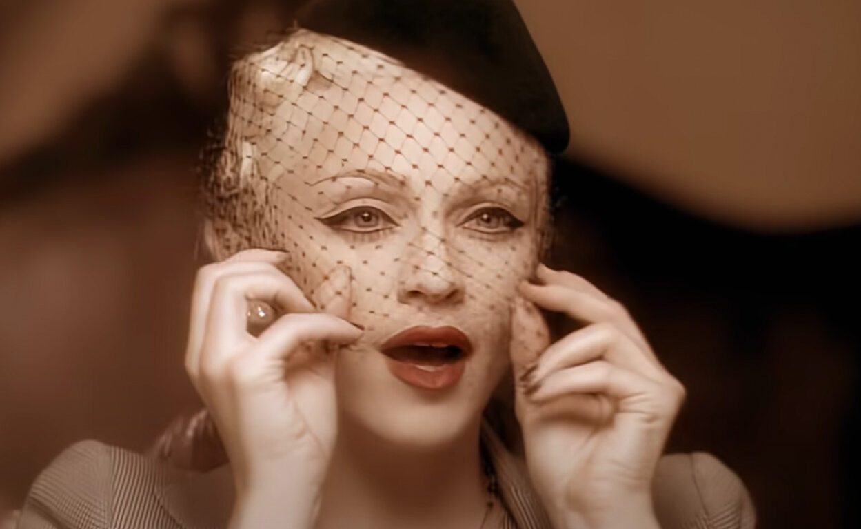 Madonna - Take A Bow