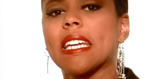 Crystal Waters – Gypsy Woman (She’s Homeless)
