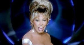 Tina Turner – Golden Eye