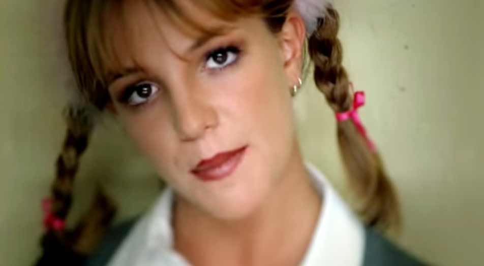 Britney Spears - Baby One More Time - Official Music Video