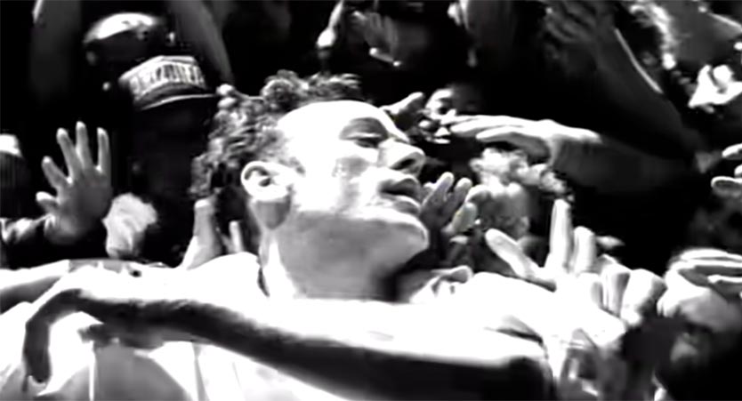  R.E.M. - Drive - official music video